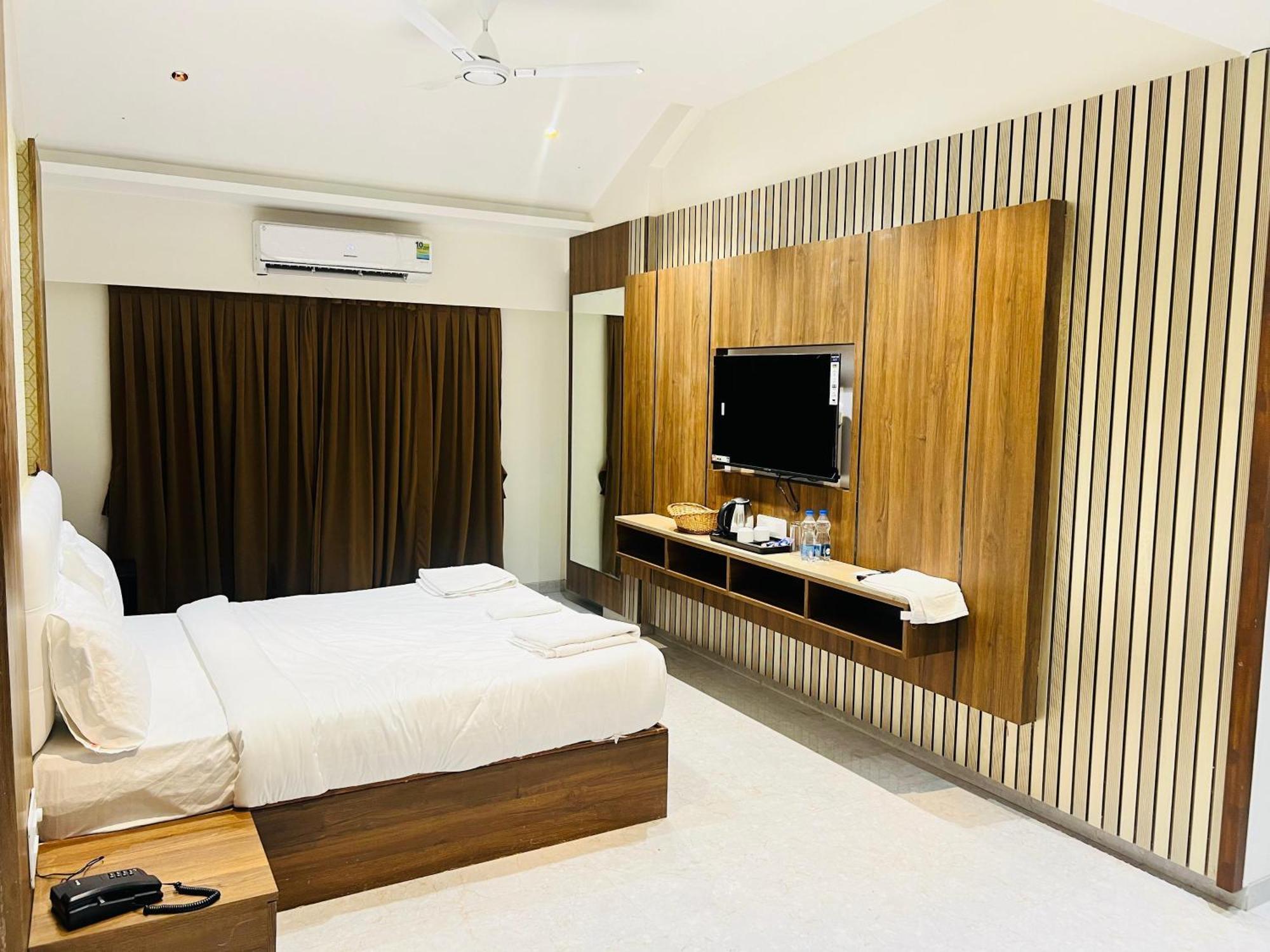 The Grand Leela Resort 科波利 外观 照片